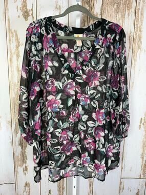 Two Hearts Maternity, Floral Sheer Blouse. Size XL. 3/4 Sleeve. Excellent cond!
